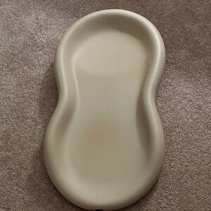 Keekaroo peanut changing pad